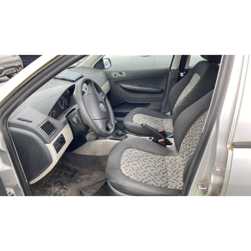 Porte arriere gauche SKODA FABIA 1 Photo n°16