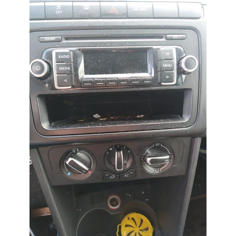Poignee porte avant gauche VOLKSWAGEN POLO 5 Photo n°6