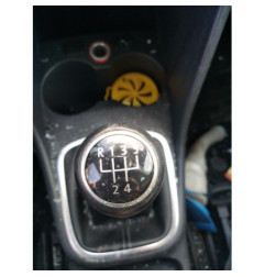 Poignee porte avant gauche VOLKSWAGEN POLO 5