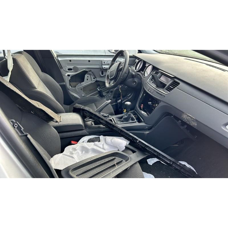 Reservoir AdBlue PEUGEOT 508 1 Photo n°19