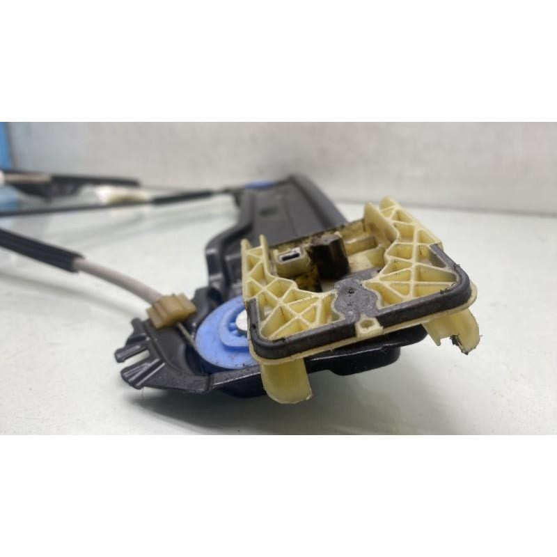 Leve vitre electrique avant droit OPEL ASTRA J Photo n°5