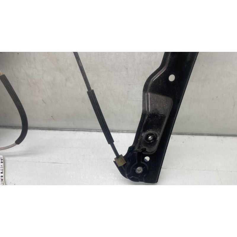 Leve vitre electrique avant droit OPEL ASTRA J Photo n°13