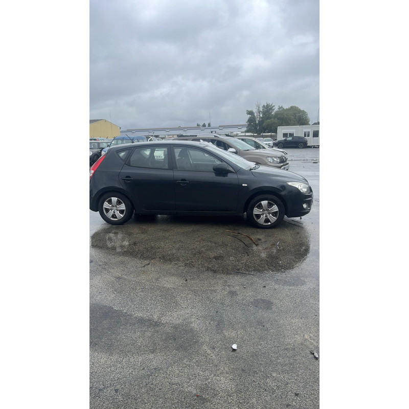 Plage arriere HYUNDAI I 30 1 Photo n°8
