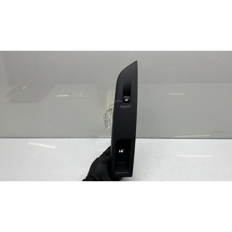 Interrupteur de leve vitre avant droit OPEL CORSA F Photo n°4