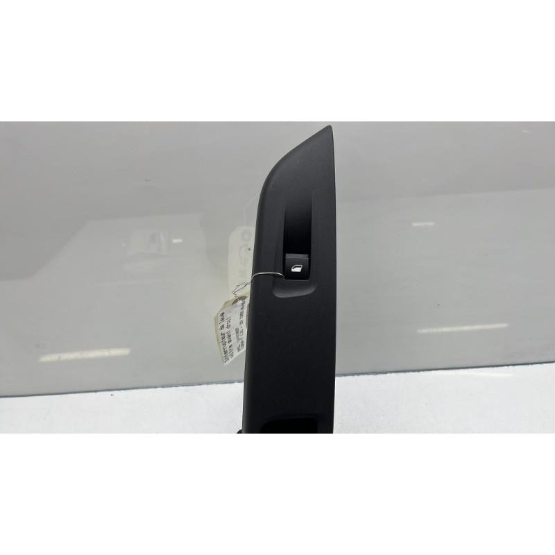 Interrupteur de leve vitre avant droit OPEL CORSA F Photo n°6