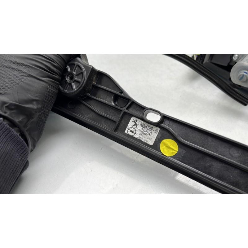 Leve vitre electrique avant droit OPEL CORSA F Photo n°2