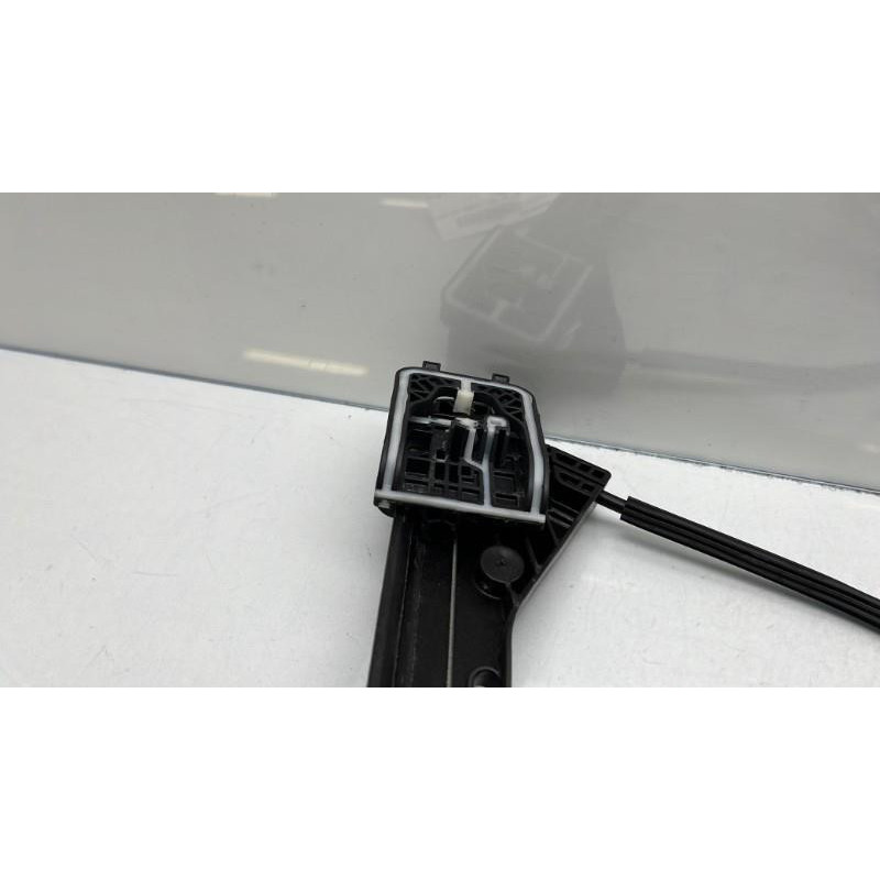 Leve vitre electrique avant droit OPEL CORSA F Photo n°4