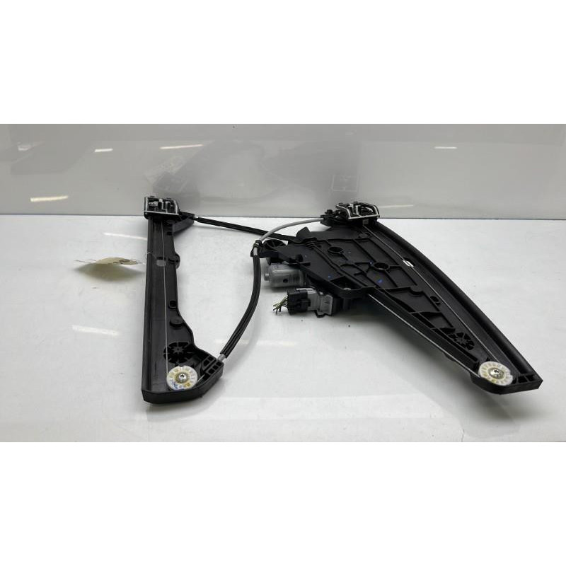 Leve vitre electrique avant droit OPEL CORSA F Photo n°7
