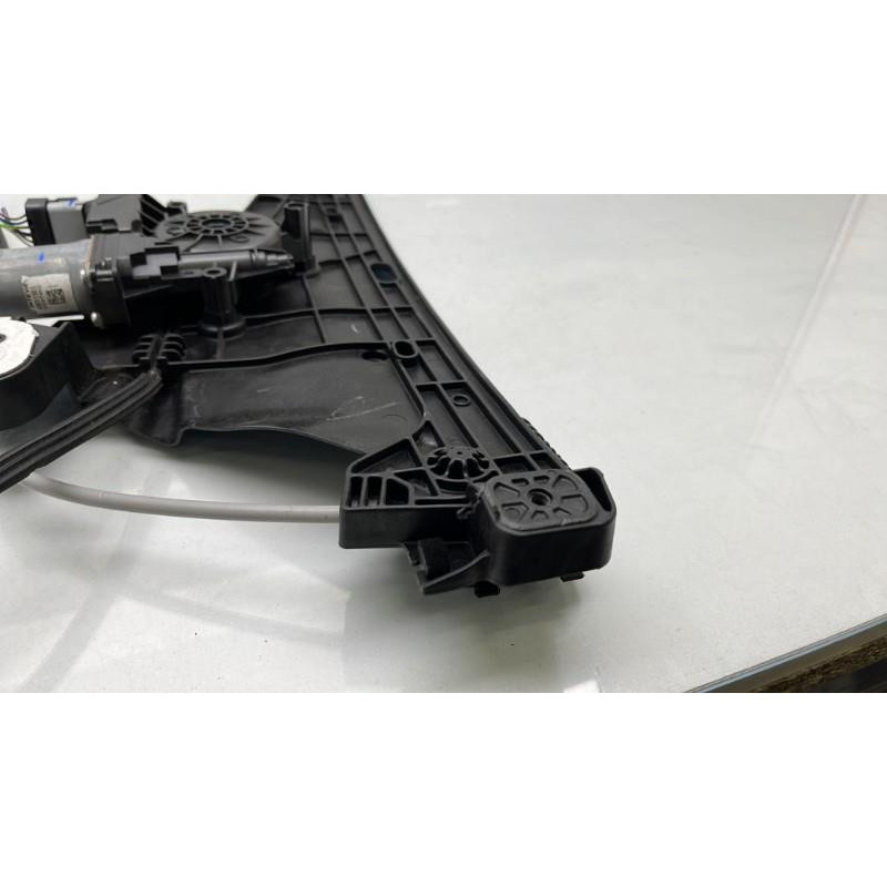 Leve vitre electrique avant droit OPEL CORSA F Photo n°10
