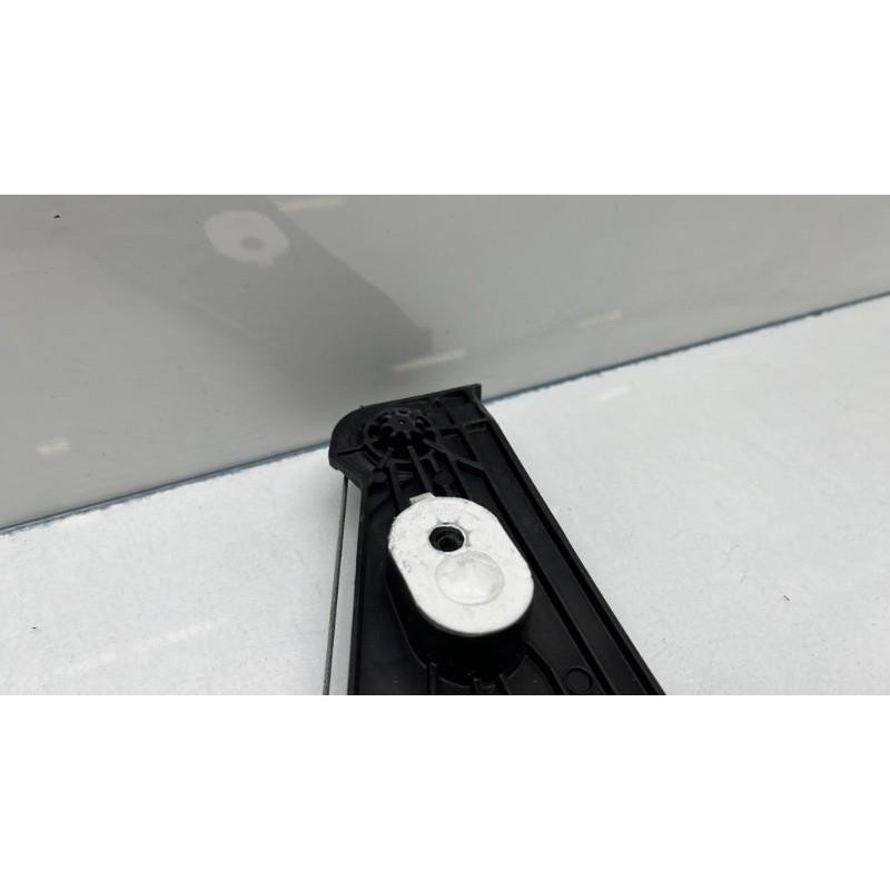 Leve vitre electrique avant droit OPEL CORSA F Photo n°13