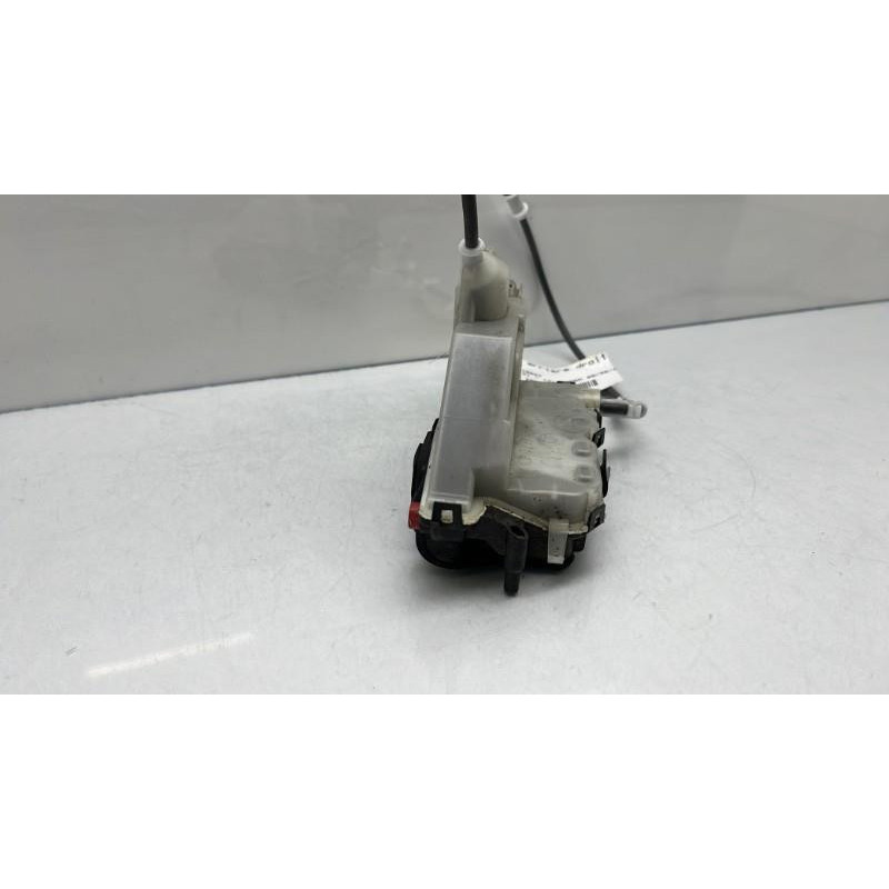Serrure arriere droit OPEL CORSA F Photo n°4
