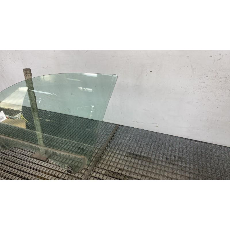 Vitre avant gauche RENAULT TALISMAN Photo n°1