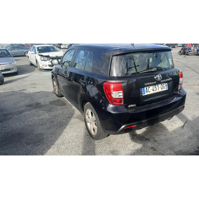 Bouton de warning TOYOTA URBAN CRUISER Photo n°8