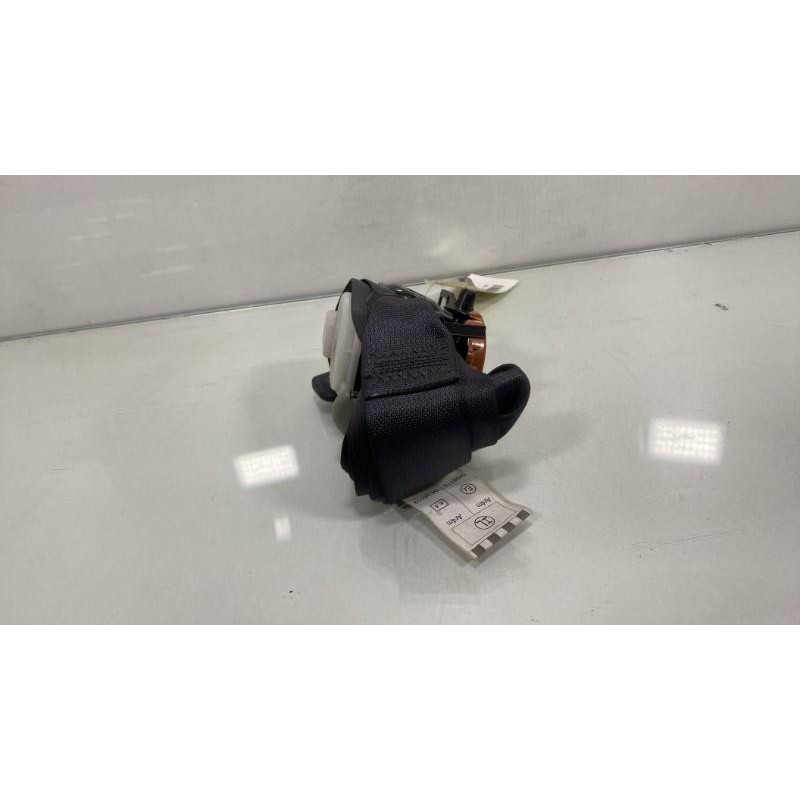 Ceinture arriere gauche TOYOTA URBAN CRUISER Photo n°1