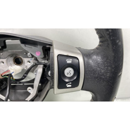 Volant TOYOTA URBAN CRUISER Photo n°1