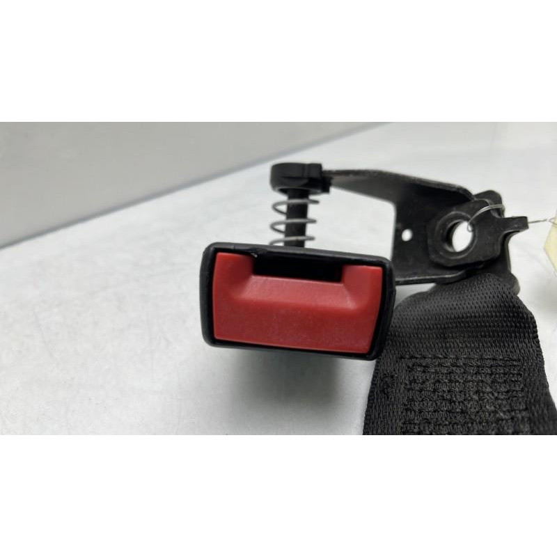 Attache ceinture arriere droit BMW X3 E83 Photo n°5