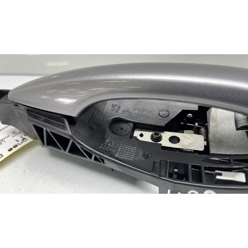 Poignee porte arriere droit PEUGEOT 3008 2 Photo n°4