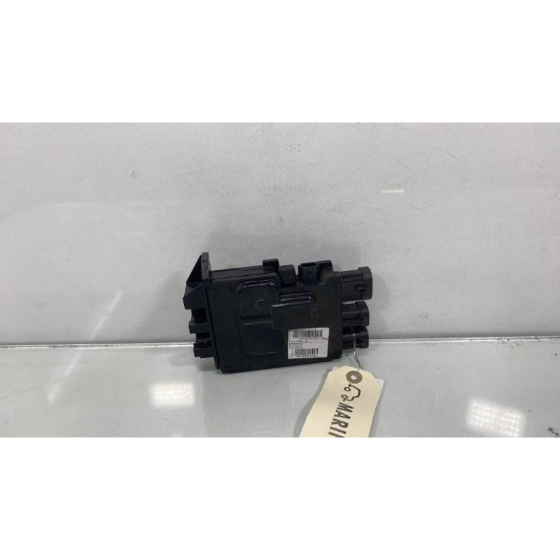 Porte fusible RENAULT MEGANE 3 Photo n°1