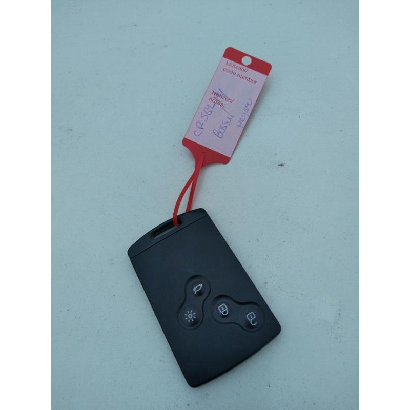 Porte fusible RENAULT MEGANE 3 Photo n°10