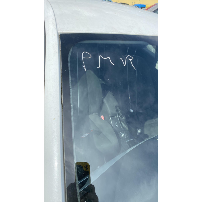 Porte fusible RENAULT MEGANE 3 Photo n°13