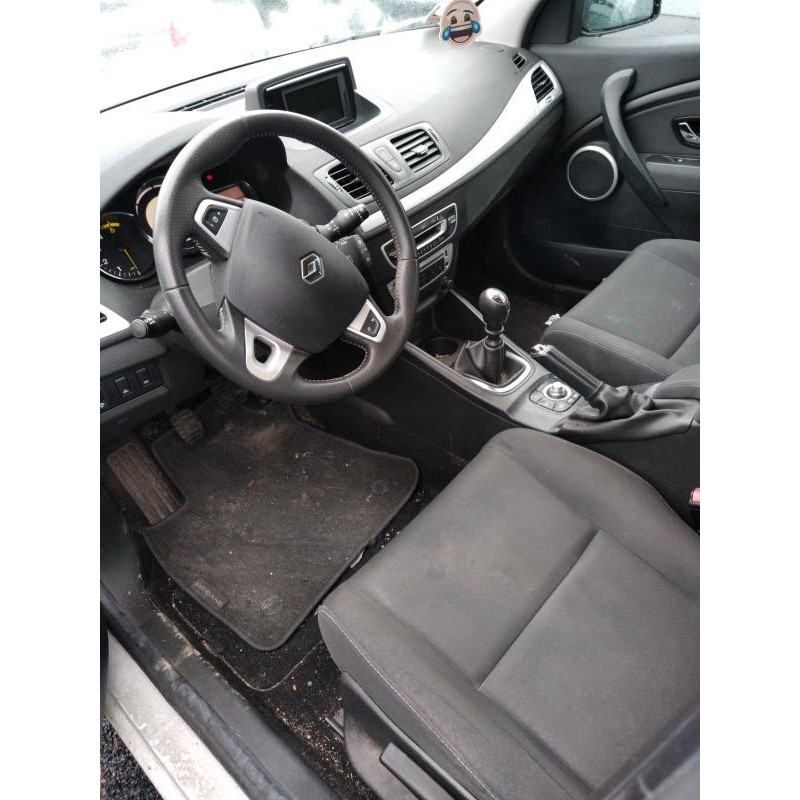 Porte fusible RENAULT MEGANE 3 Photo n°17