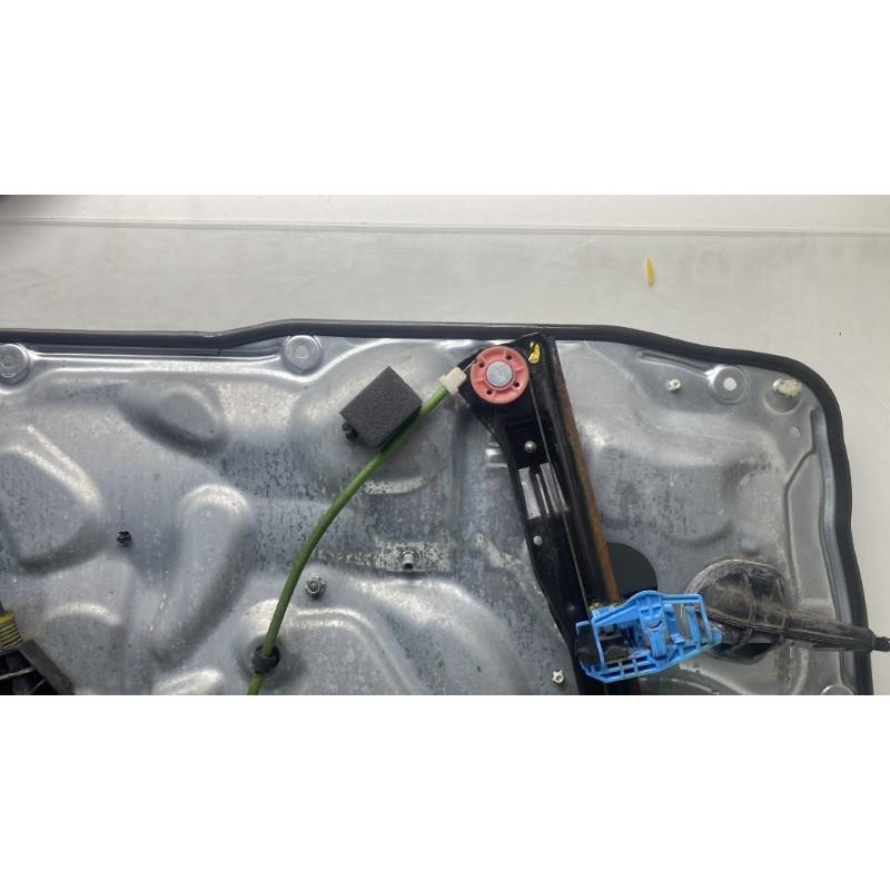 Leve vitre electrique avant droit FIAT CROMA 2 Photo n°9