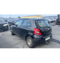 Serrure avant droit TOYOTA YARIS 2