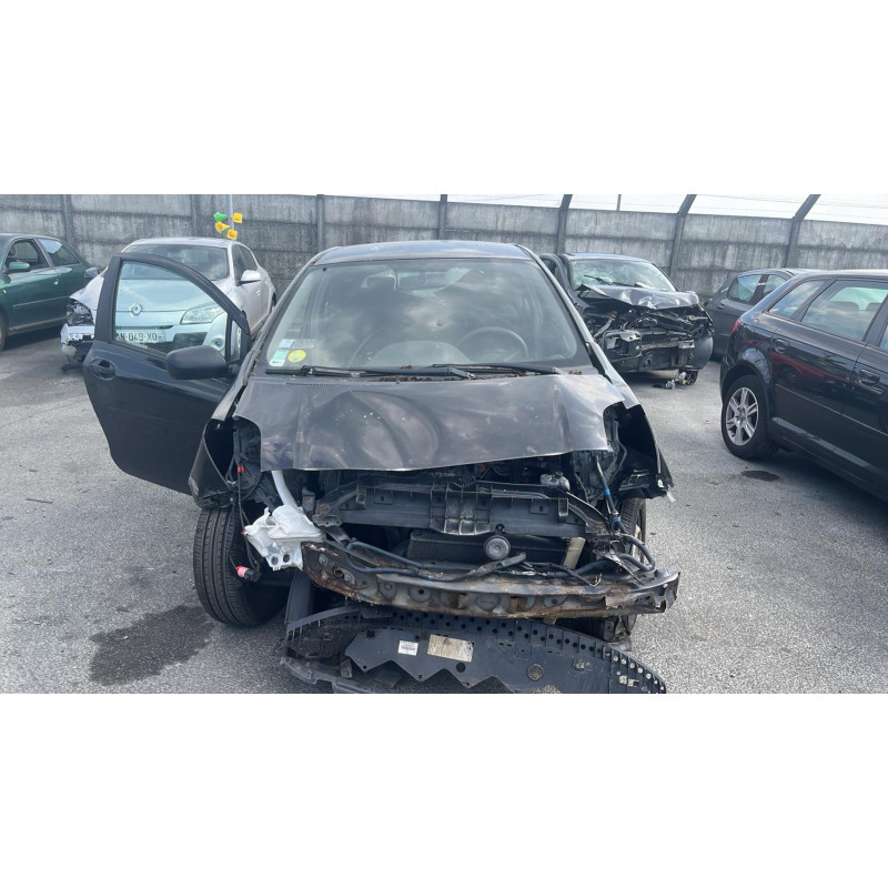 Serrure avant droit TOYOTA YARIS 2 Photo n°7