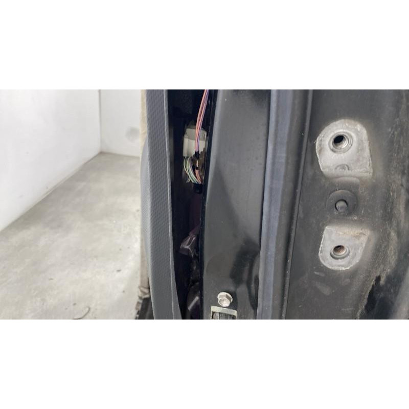 Porte avant gauche TOYOTA URBAN CRUISER Photo n°3