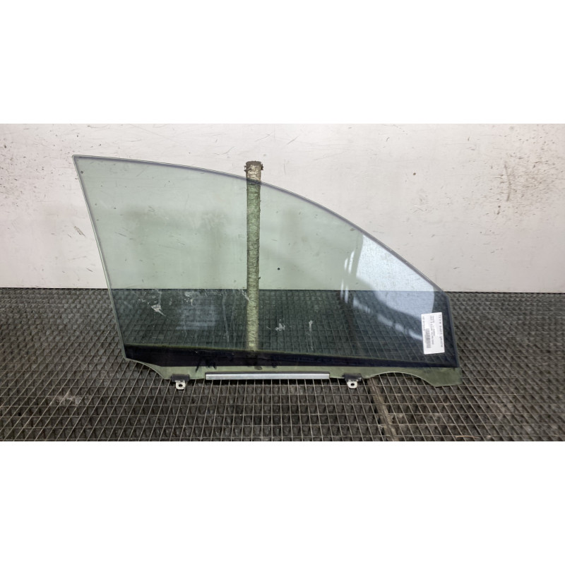 Vitre avant gauche TOYOTA RAV4 3 Photo n°5