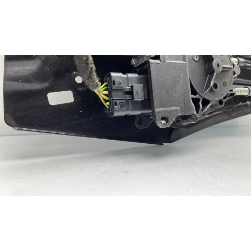Leve vitre electrique arriere gauche PEUGEOT 308 1 Photo n°4