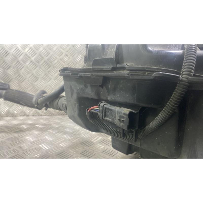 Reservoir AdBlue PEUGEOT RIFTER Photo n°6