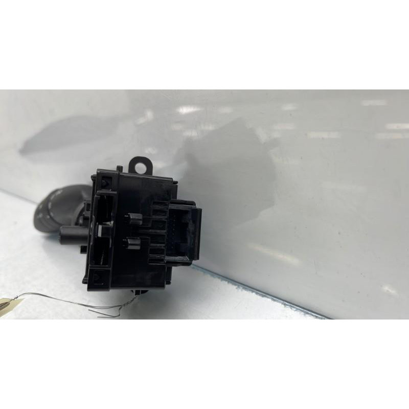Commodo phare TOYOTA RAV4 5 Photo n°4