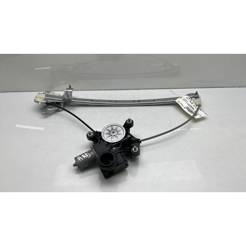 Leve vitre electrique arriere droit TOYOTA RAV4 5 Photo n°9