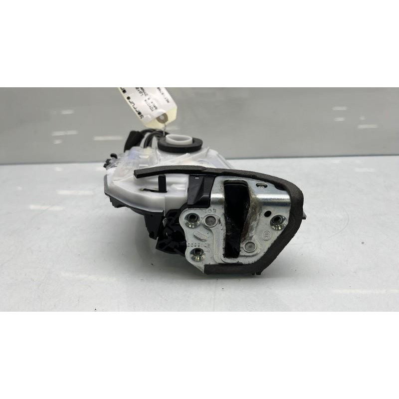 Serrure arriere droit TOYOTA RAV4 5 Photo n°3