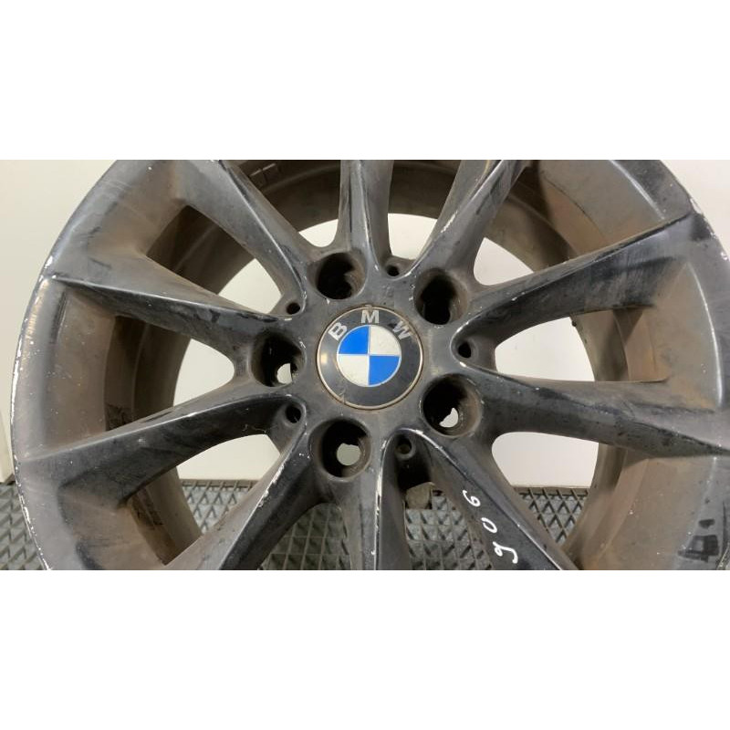 Jante BMW SERIE 1 E87 Photo n°2