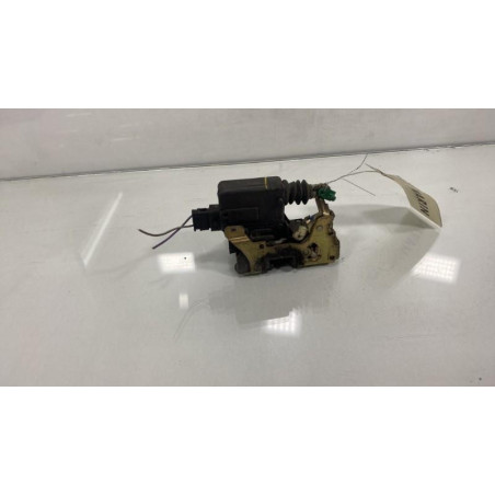 Serrure avant droit RENAULT CLIO 1