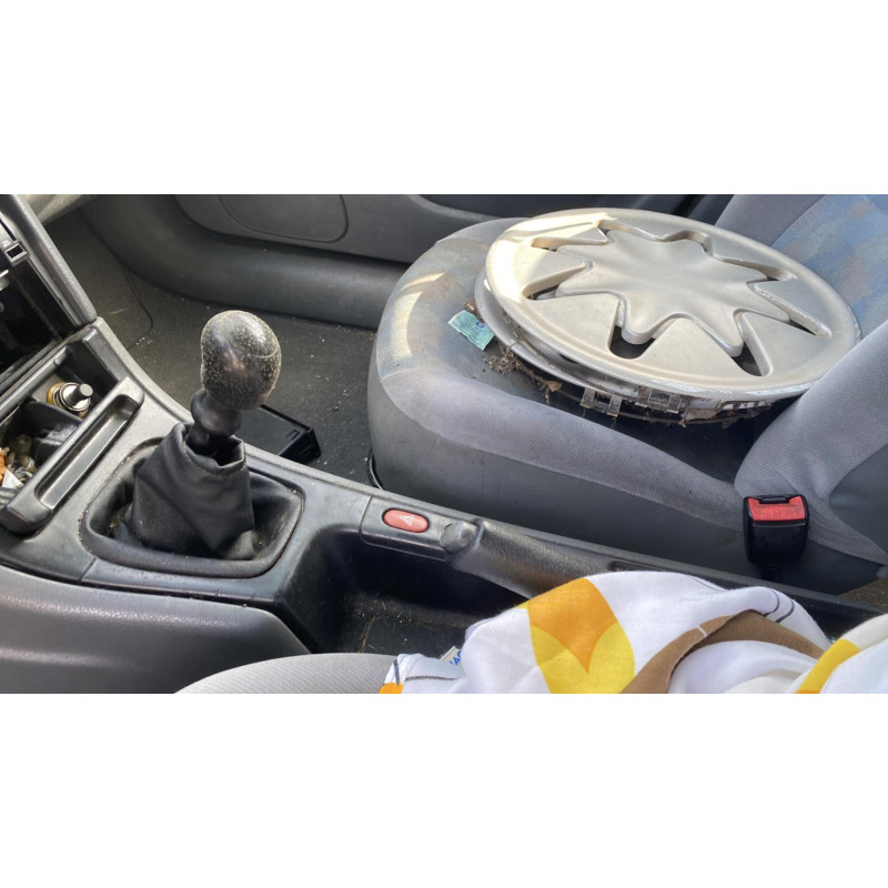 Bouton de warning RENAULT LAGUNA 1 Photo n°12