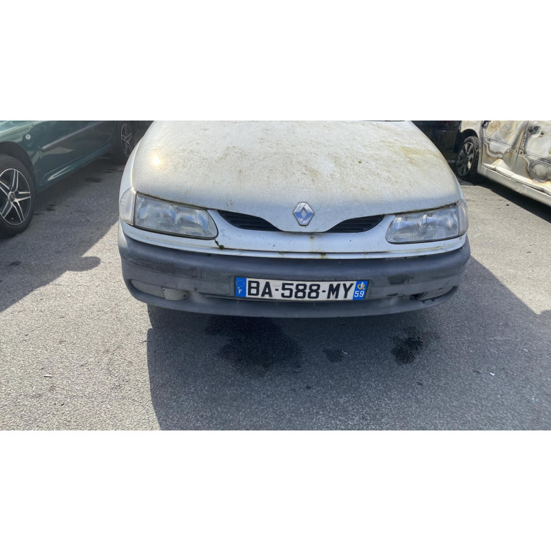 Bouton de warning RENAULT LAGUNA 1 Photo n°13