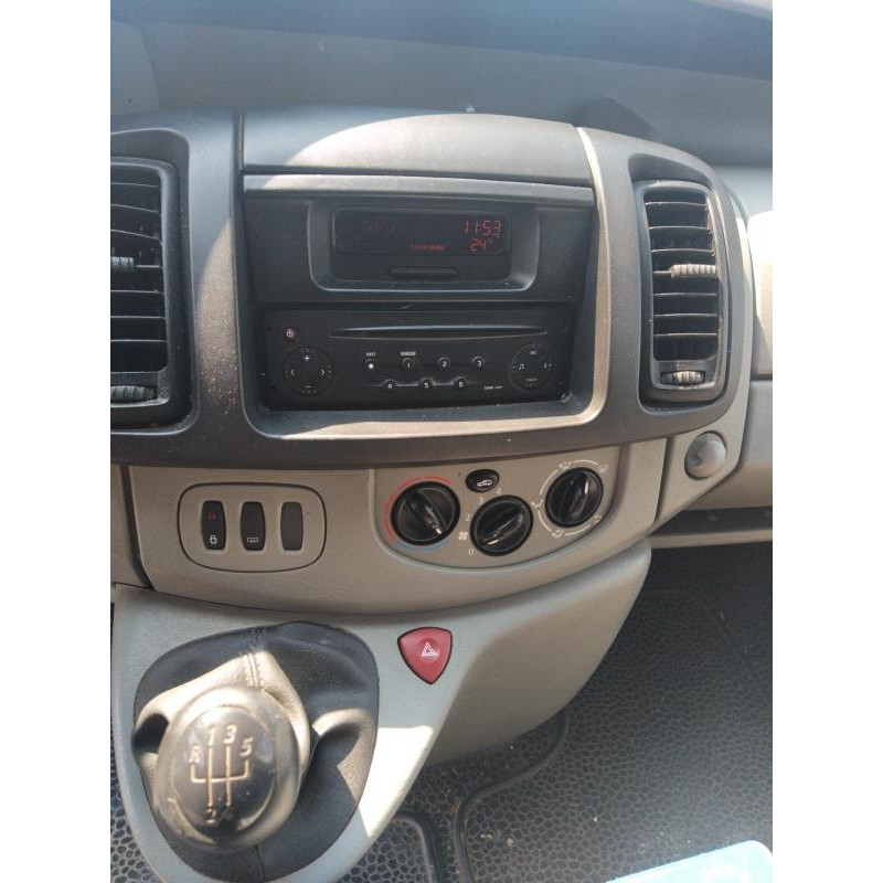 Calandre RENAULT TRAFIC 2 Photo n°11