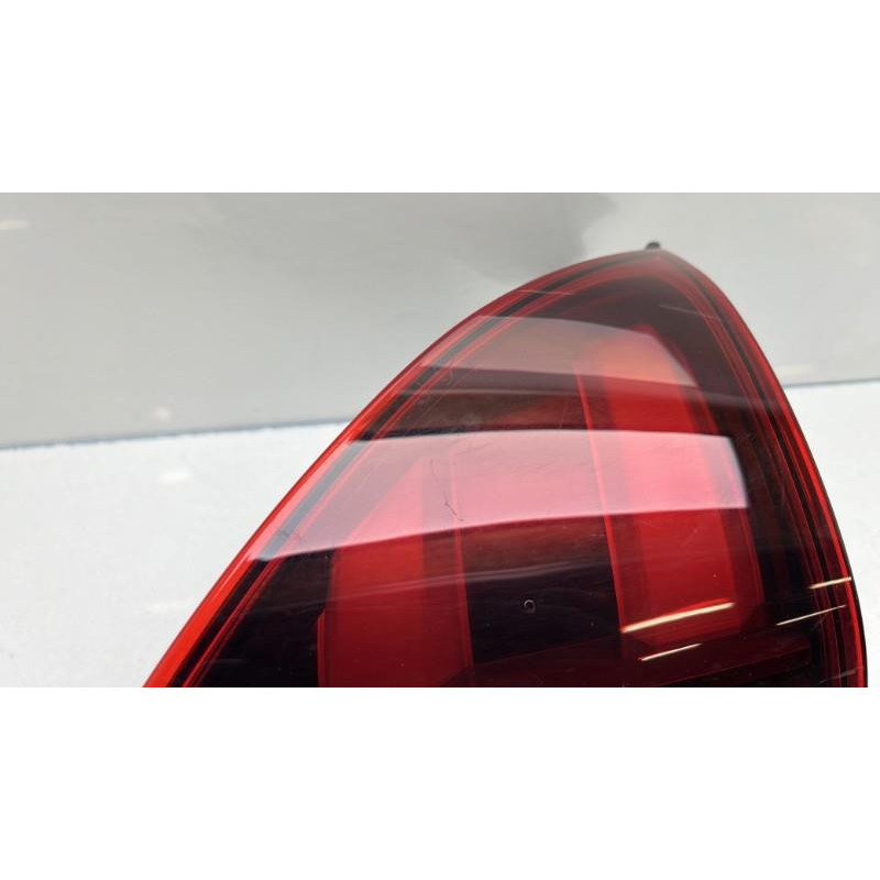 Feu arriere secondaire droit (feux) PEUGEOT 2008 1 Photo n°6