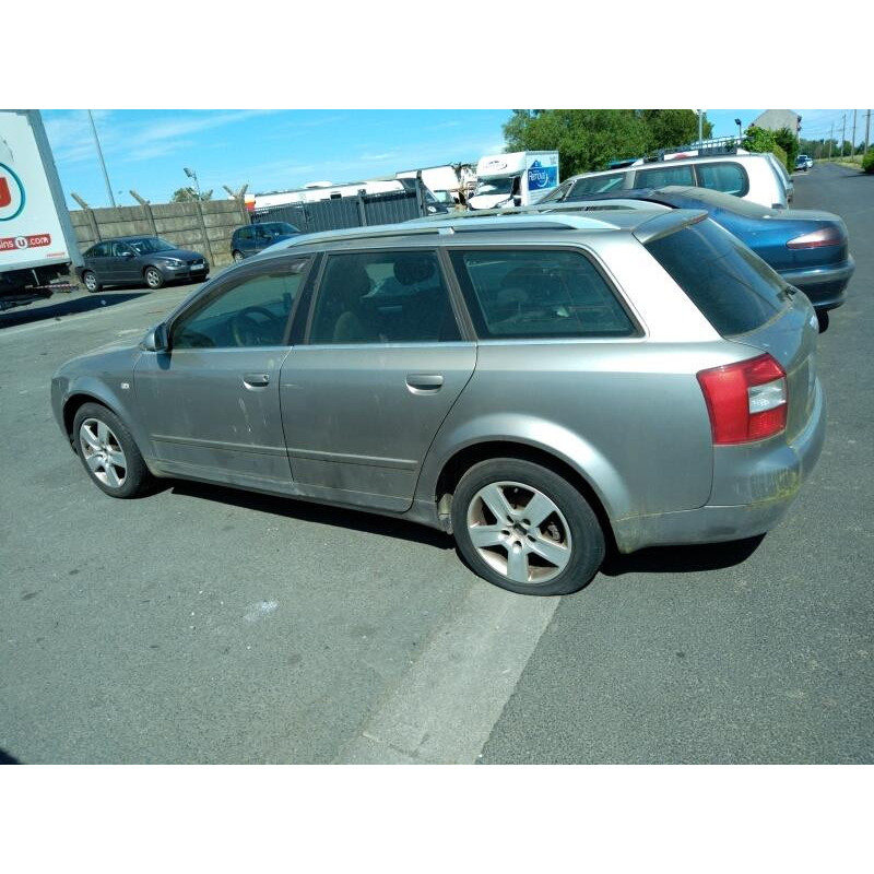 Pare choc arriere AUDI A4 2 Photo n°9