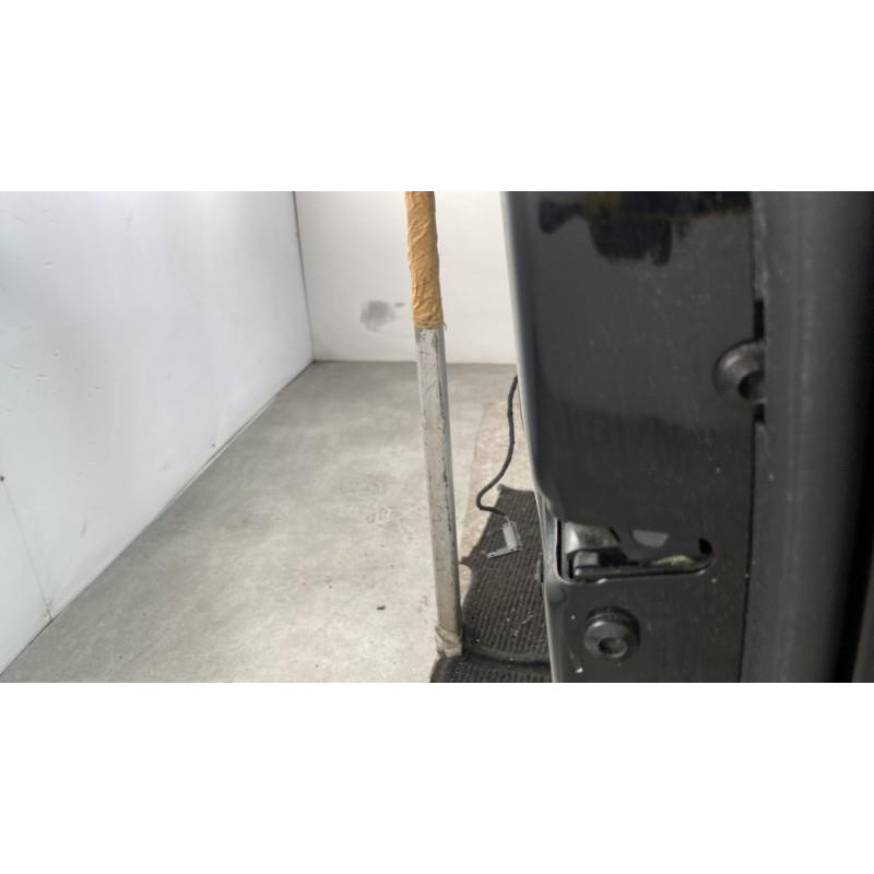 Porte avant droit VOLKSWAGEN CADDY 3 Photo n°8