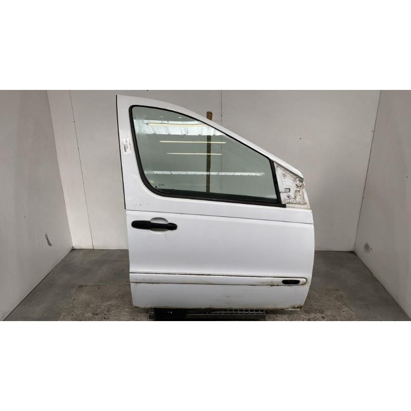 Porte avant droit MERCEDES VANEO 414 Photo n°2