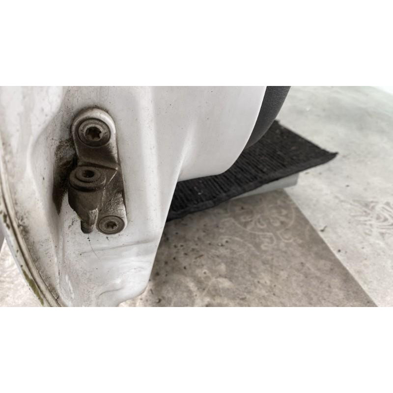 Porte avant droit MERCEDES VANEO 414 Photo n°3