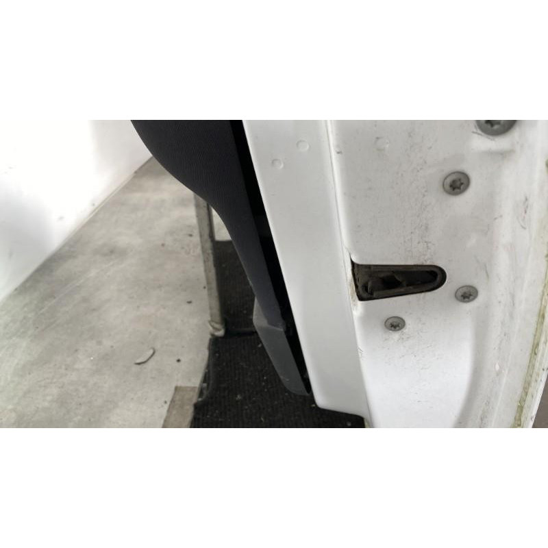 Porte avant droit MERCEDES VANEO 414 Photo n°5