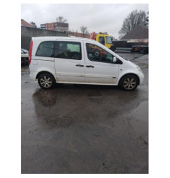 Porte avant droit MERCEDES VANEO 414