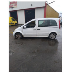 Porte avant droit MERCEDES VANEO 414