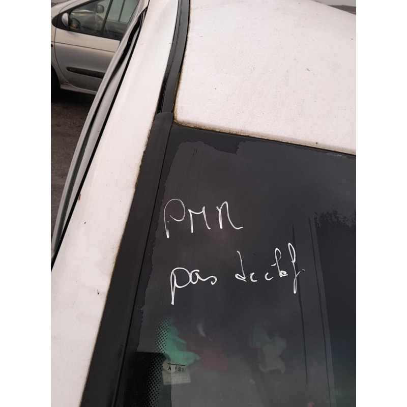 Porte avant droit MERCEDES VANEO 414 Photo n°18
