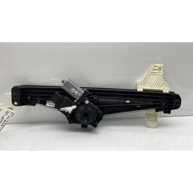 Leve vitre electrique arriere gauche PEUGEOT 3008 2 Photo n°8